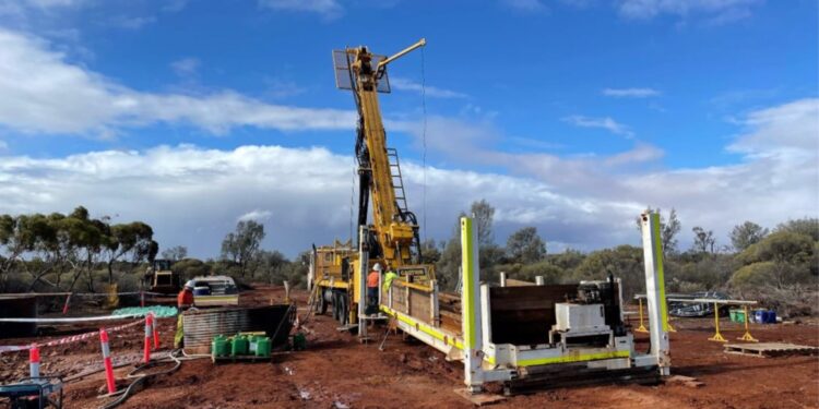 OzAurum Begins Diamond Drilling At Mulgabbie North Gold Discovery