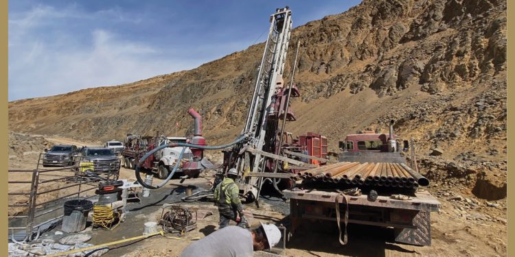 Lahontan Gold Mobilizes Drill Rig to Santa Fe
